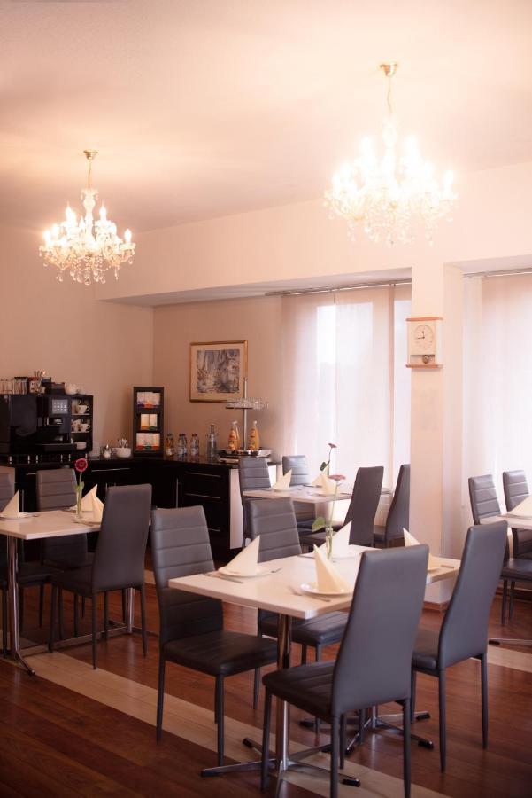 Hotel Das Kleine Ritz Фелльбах Экстерьер фото
