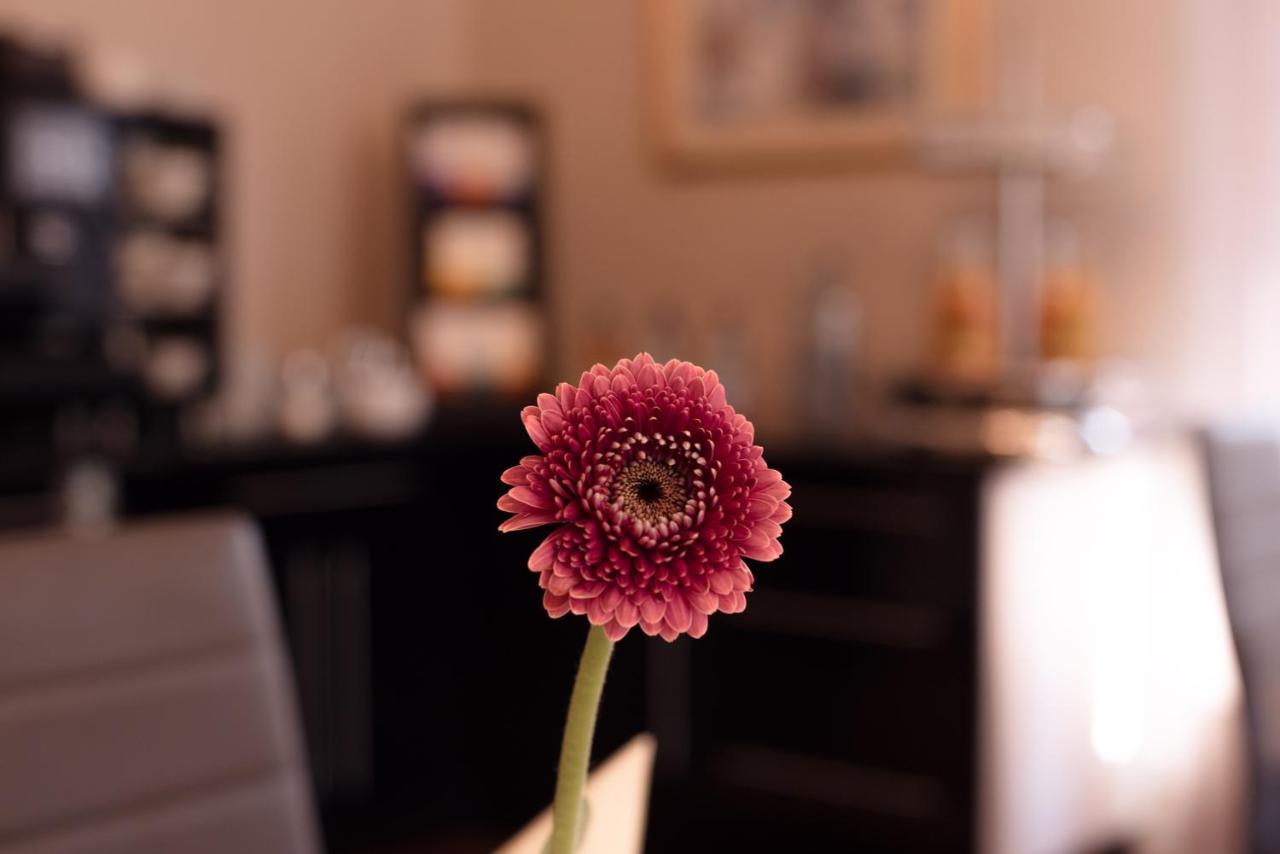Hotel Das Kleine Ritz Фелльбах Экстерьер фото